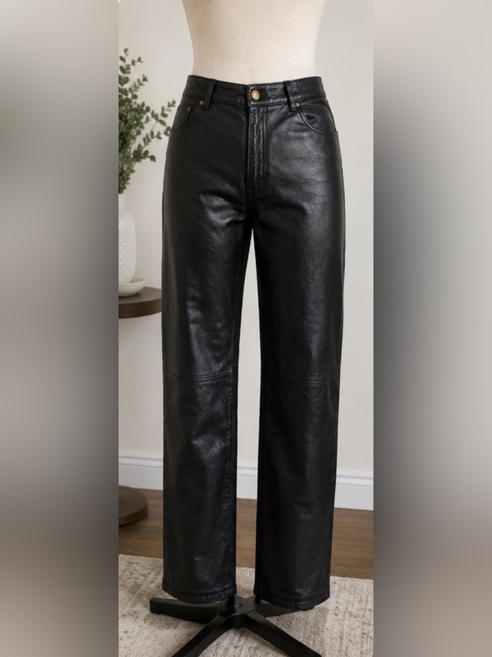 Vintage Black Genuine Leather Pants – Size 12 – Straight Leg